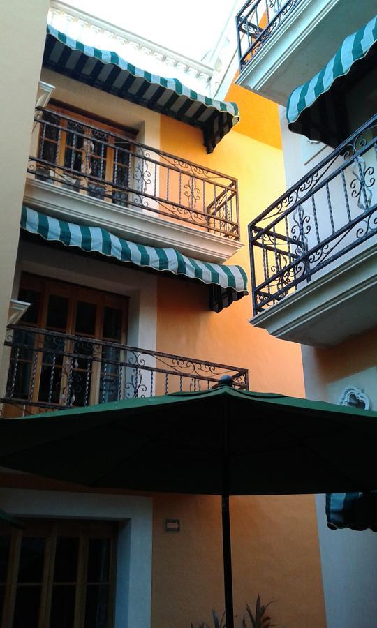 กังกุน อินเตอร์เนชั่นแนล สวีท Apartment แคนคูน ภายนอก รูปภาพ